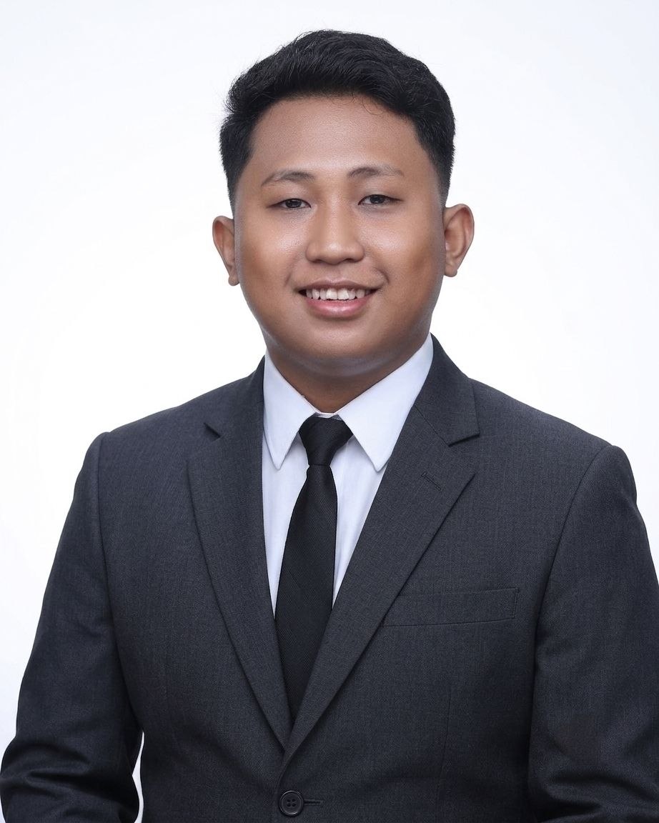 Portrait of Edmon A. Capsa, AI automation and technical content specialist